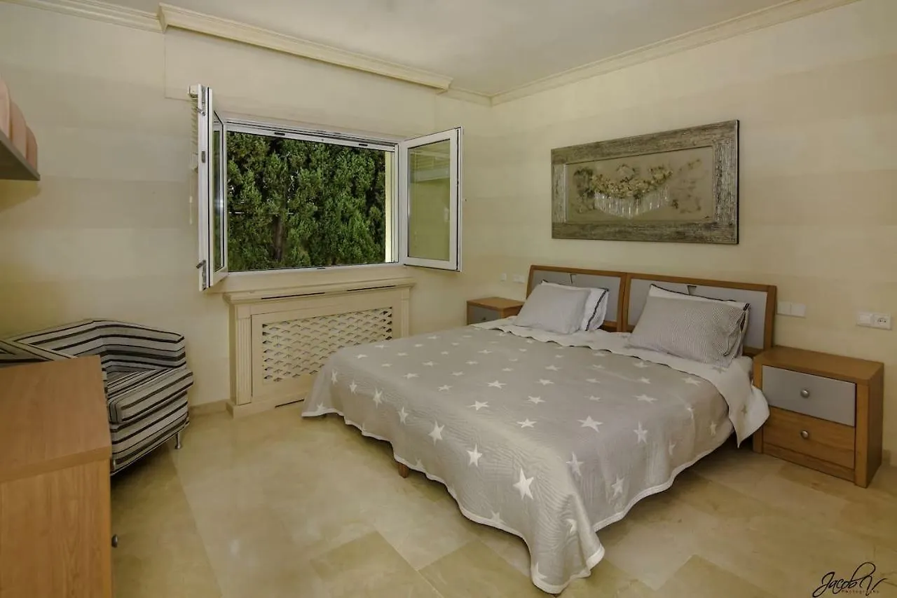 20001 - Exquisite Villa 50M To Beach Marbella